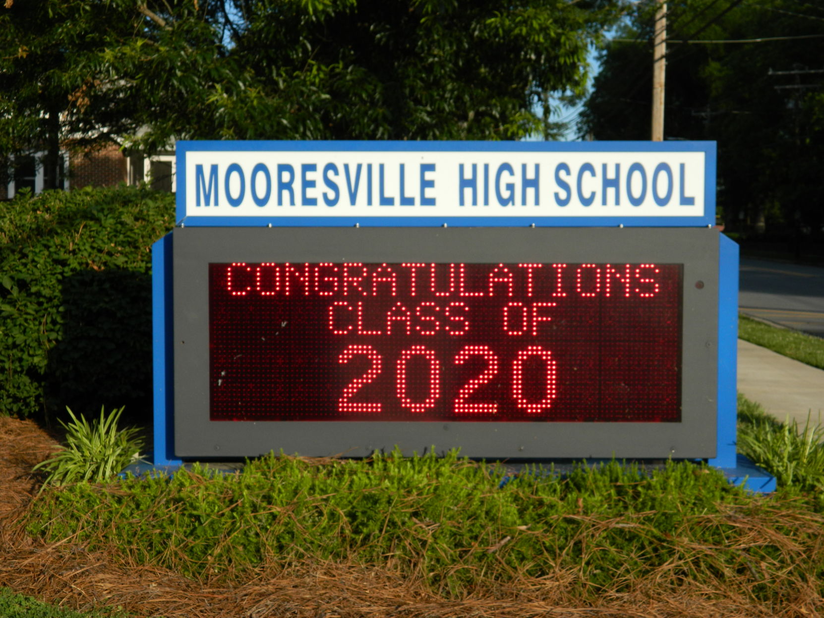 Mooresville High graduation (3).JPG